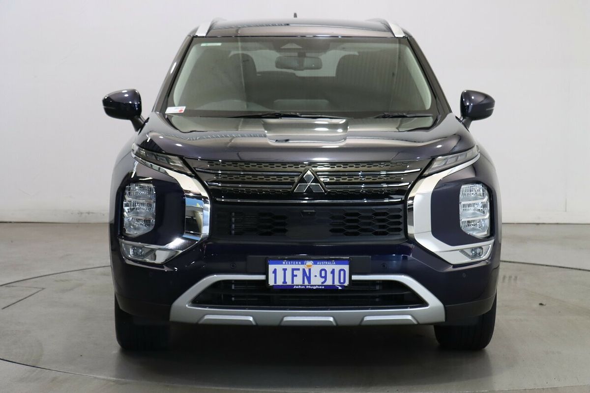 2024 Mitsubishi Outlander LS ZM