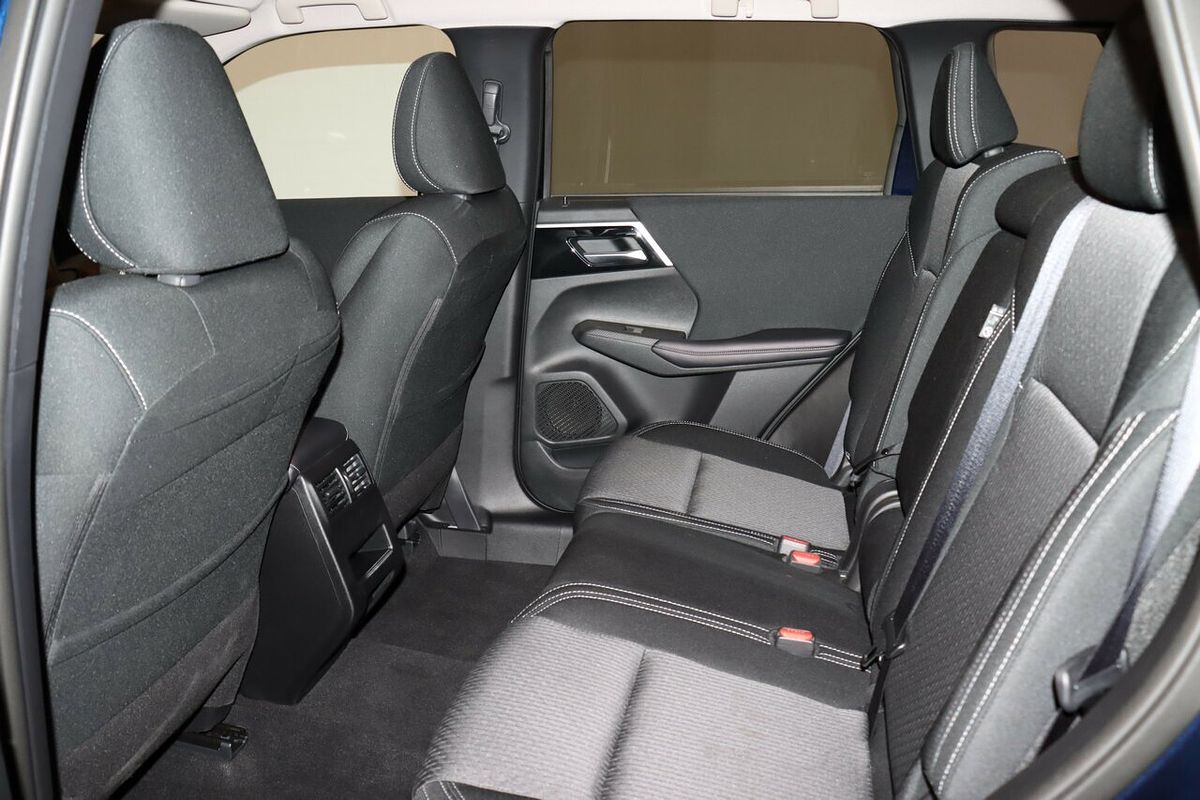 2024 Mitsubishi Outlander LS ZM