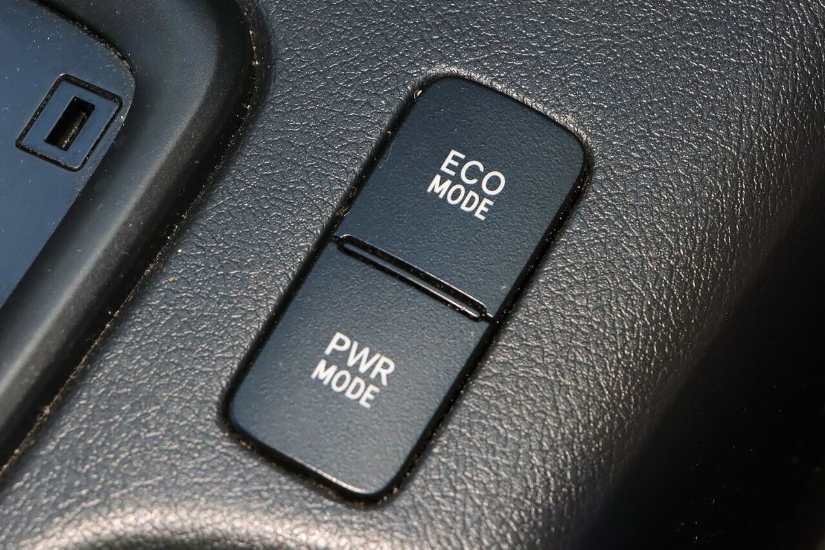2016 Toyota Hilux SR Hi-Rider GUN136R Rear Wheel Drive