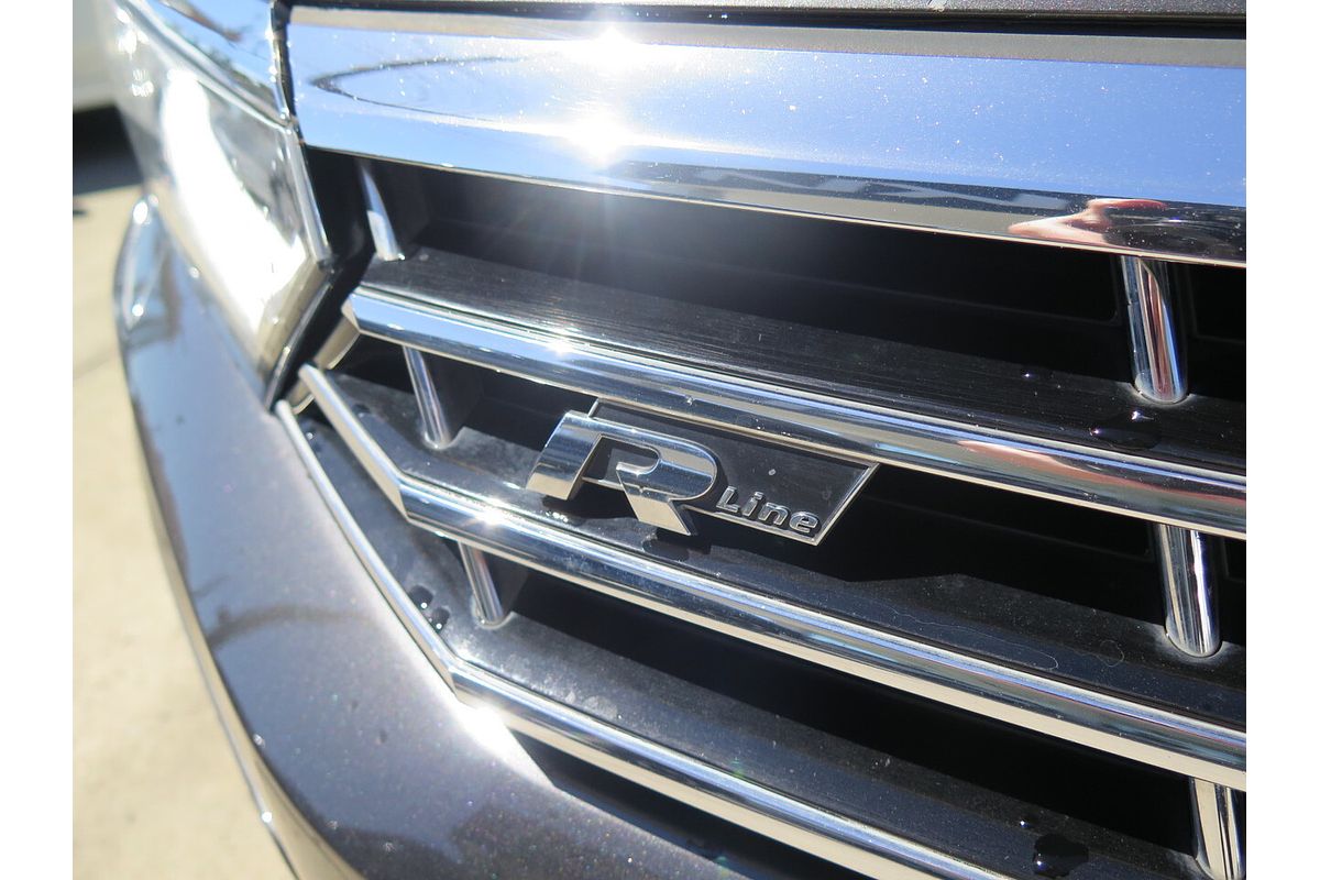 2017 Volkswagen Passat 206TSI R-Line B8