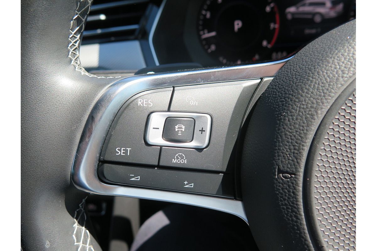 2017 Volkswagen Passat 206TSI R-Line B8