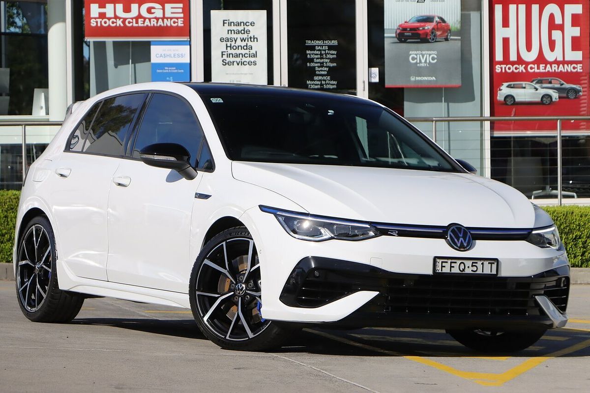 2022 Volkswagen Golf R 8