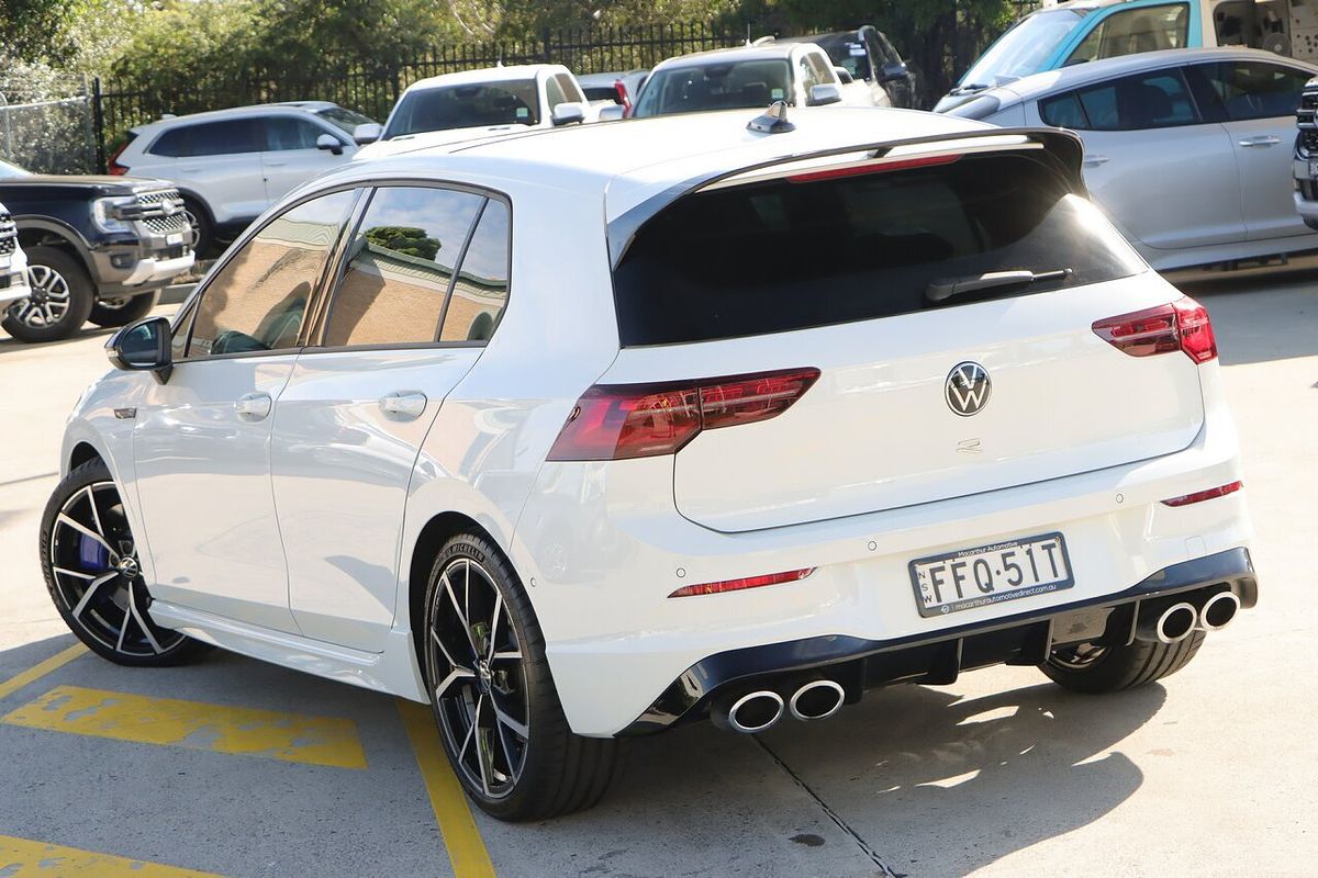 2022 Volkswagen Golf R 8