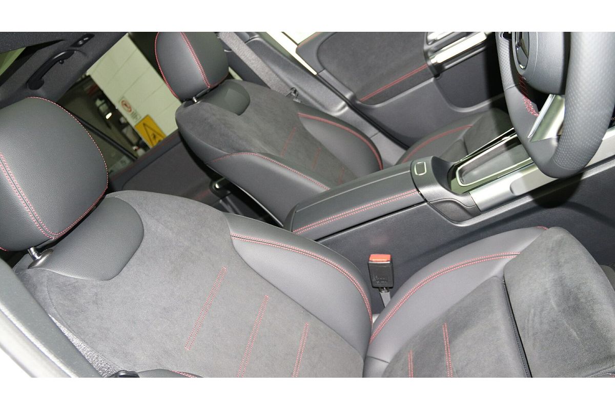 2024 Mercedes-Benz EQB EQB250+ X243