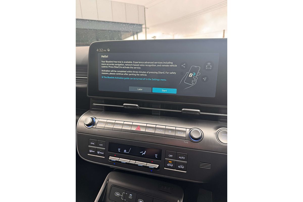 2025 Hyundai Kona Premium SX2.V2