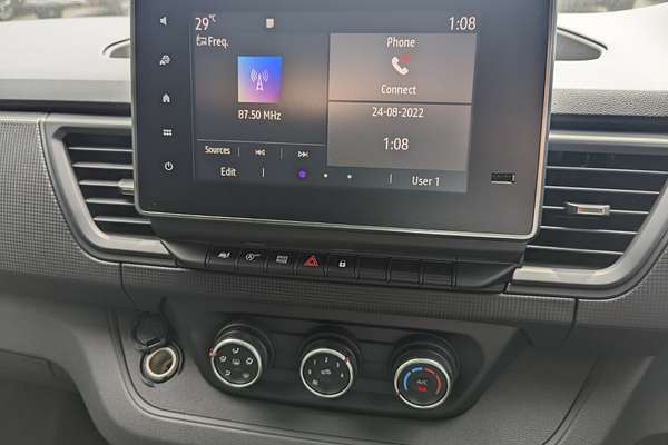 2024 Renault Trafic Pro X82 LWB