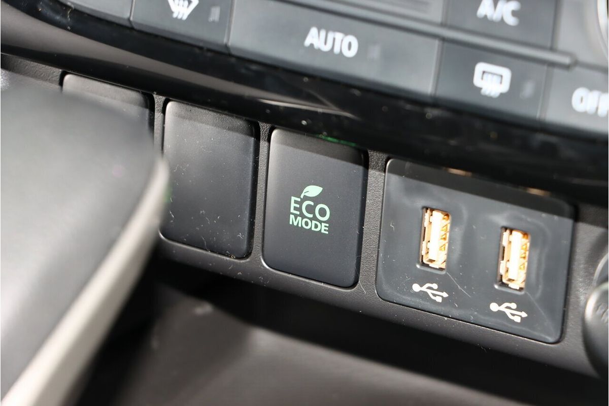 2024 Mitsubishi Eclipse Cross ES YB