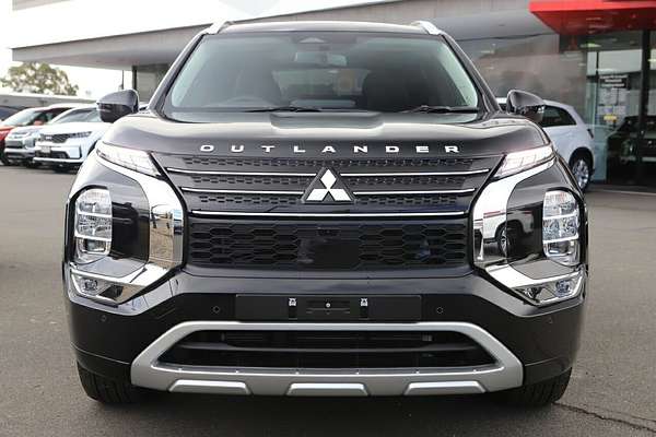 2024 Mitsubishi Outlander Exceed ZM