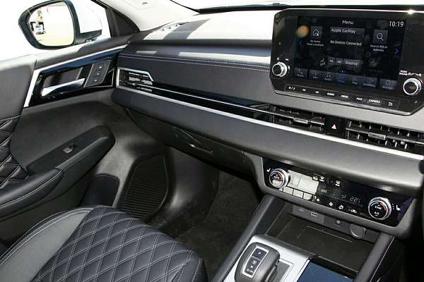 2024 Mitsubishi Outlander Exceed ZM