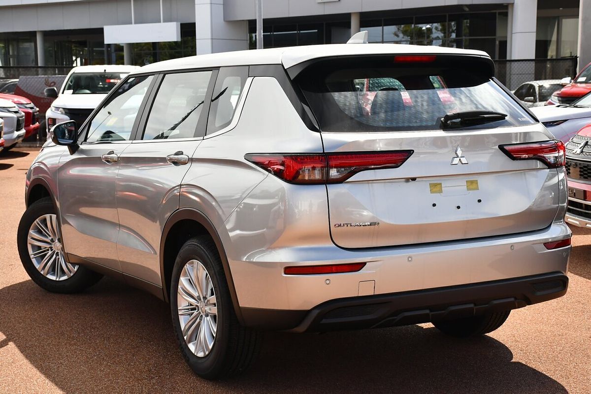 2024 Mitsubishi Outlander ES ZM
