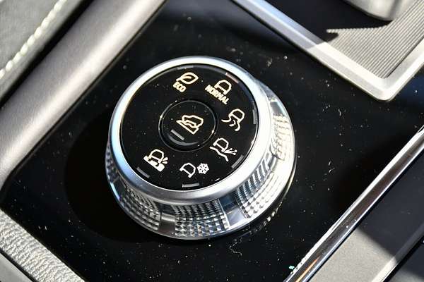 2024 Mitsubishi Outlander ES ZM