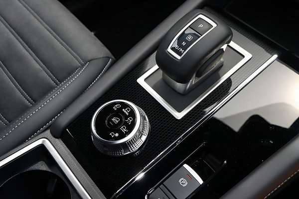 2024 Mitsubishi Outlander Black Edition ZM