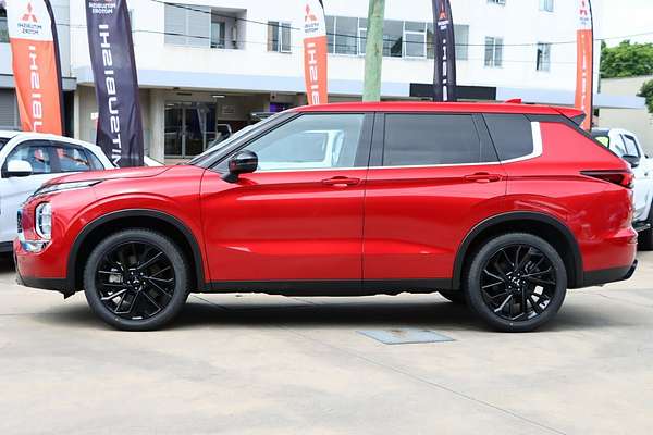 2024 Mitsubishi Outlander Black Edition ZM