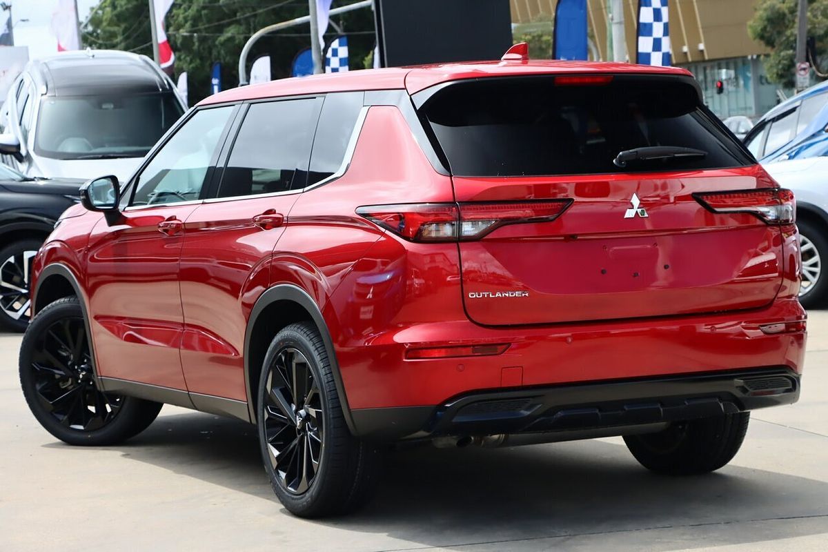 2024 Mitsubishi Outlander Black Edition ZM