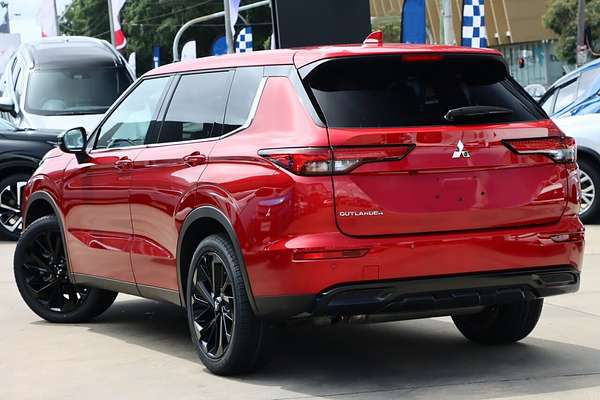 2024 Mitsubishi Outlander Black Edition ZM