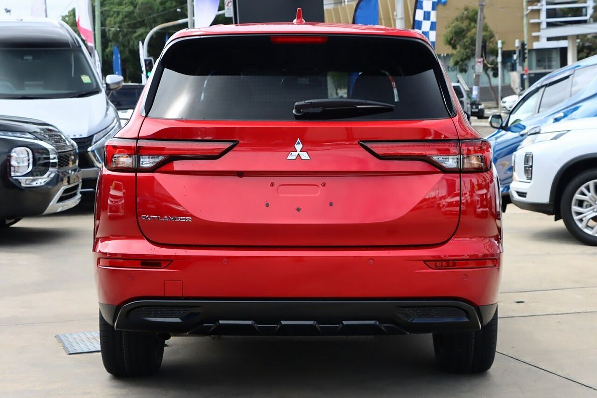 2024 Mitsubishi Outlander Black Edition ZM