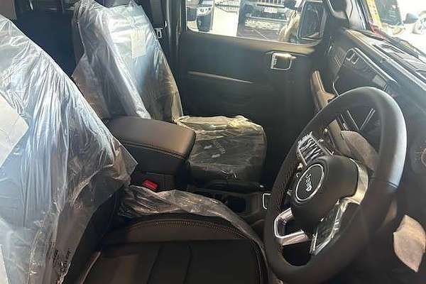 2024 Jeep Wrangler Unlimited Overland JL