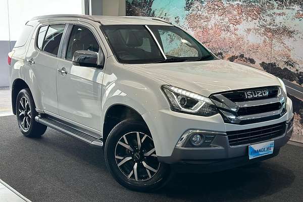 2020 Isuzu MU-X LS-T