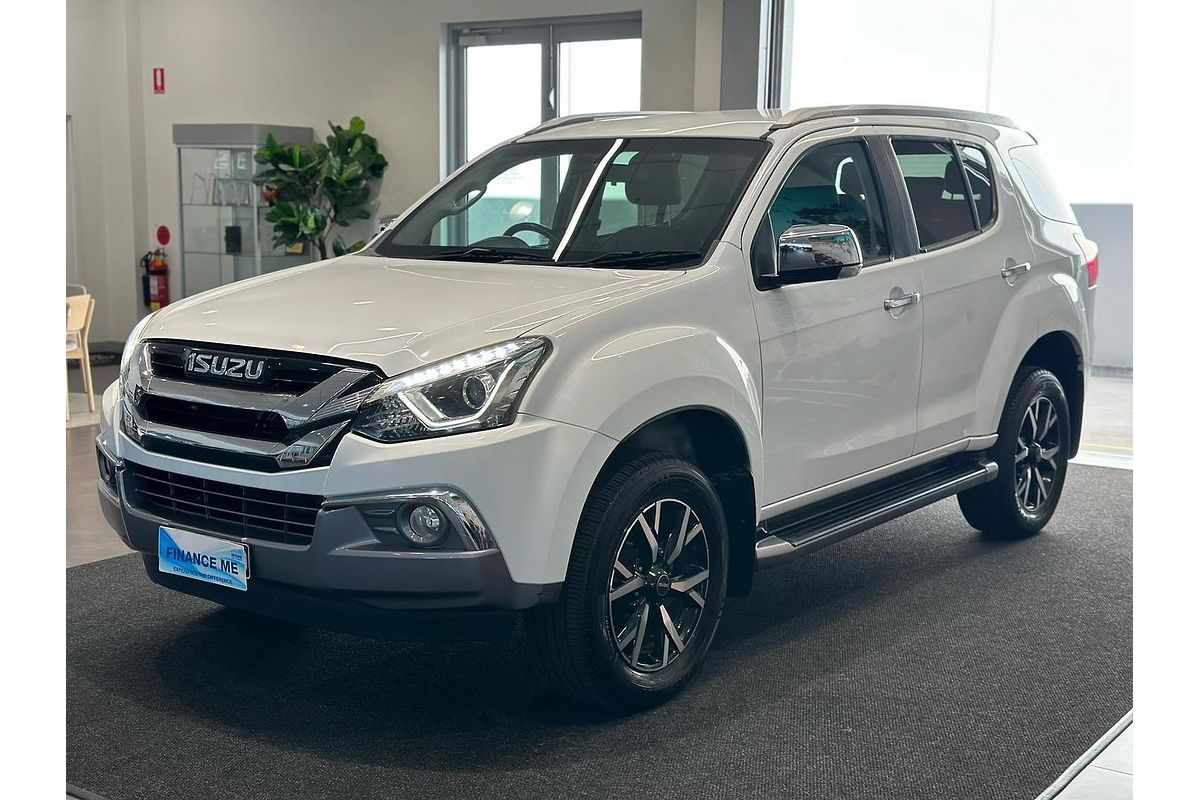 2020 Isuzu MU-X LS-T