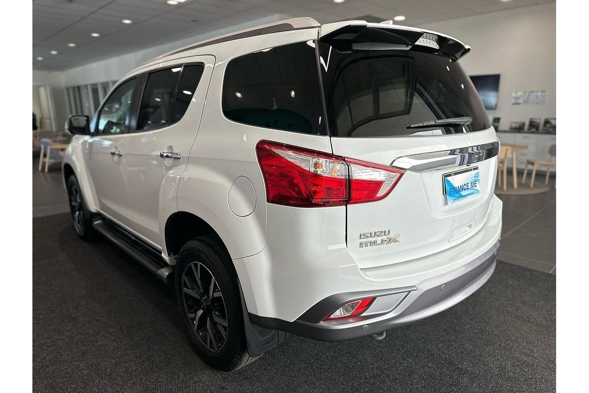 2020 Isuzu MU-X LS-T