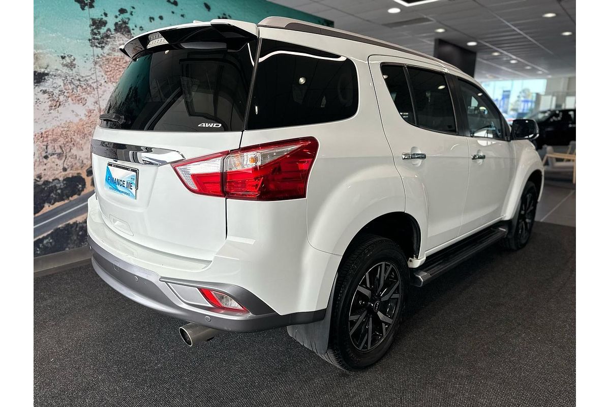 2020 Isuzu MU-X LS-T