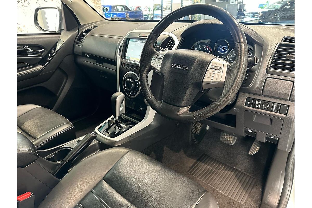 2020 Isuzu MU-X LS-T