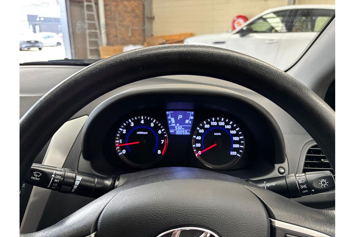 2013 Hyundai Accent Active RB