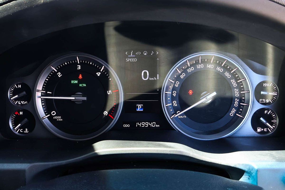 2017 Toyota Landcruiser Sahara VDJ200R