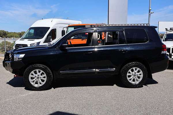 2017 Toyota Landcruiser Sahara VDJ200R