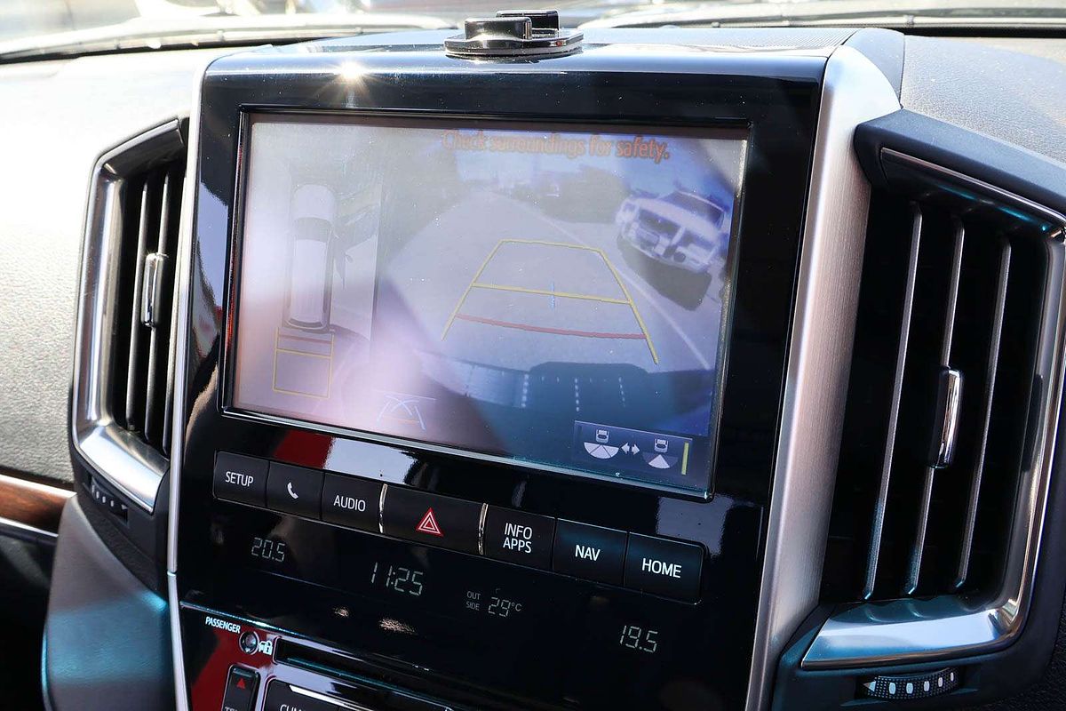 2017 Toyota Landcruiser Sahara VDJ200R