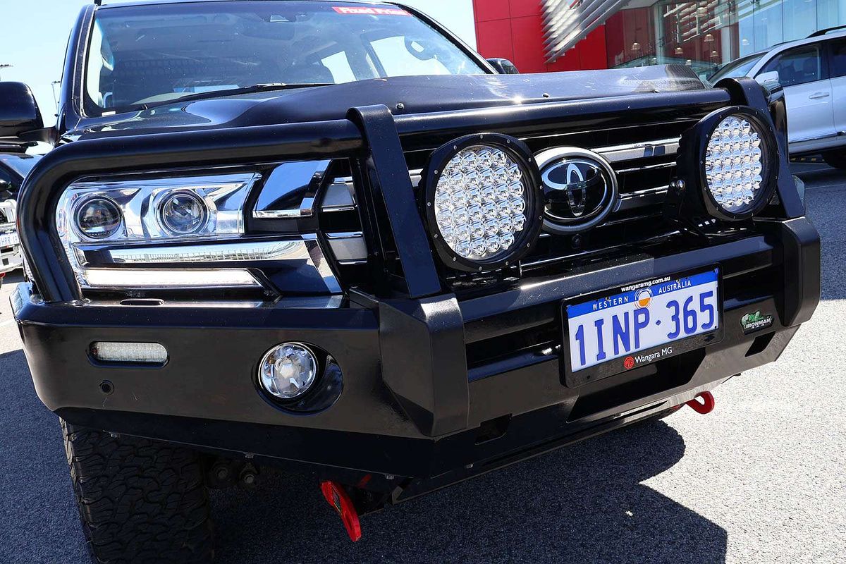 2017 Toyota Landcruiser Sahara VDJ200R