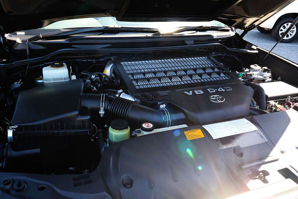 2017 Toyota Landcruiser Sahara VDJ200R