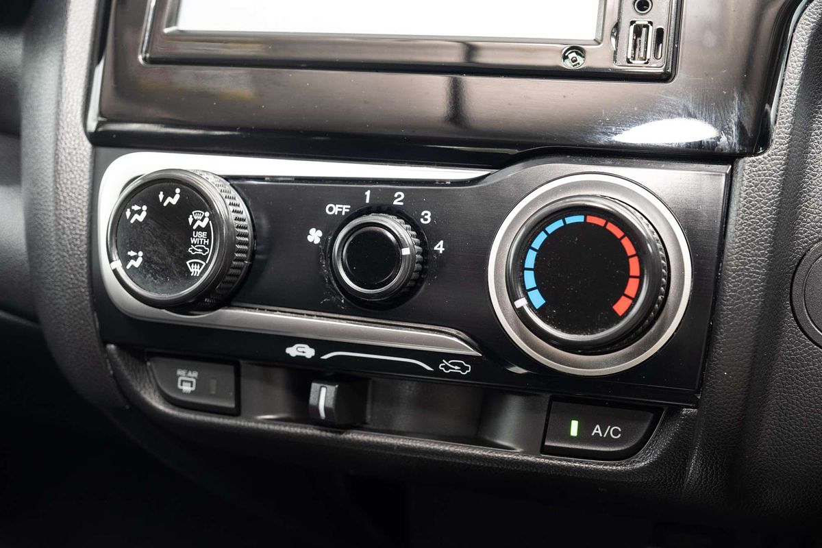 2018 Honda Jazz VTi GF