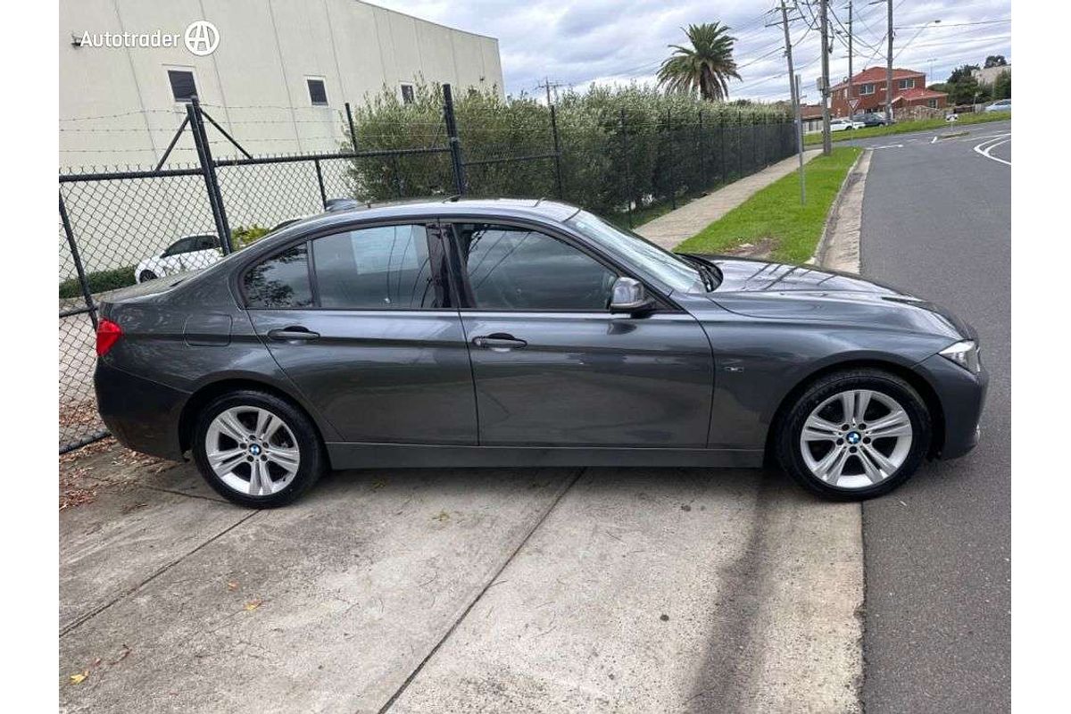 2014 BMW 3 Series 320i F30