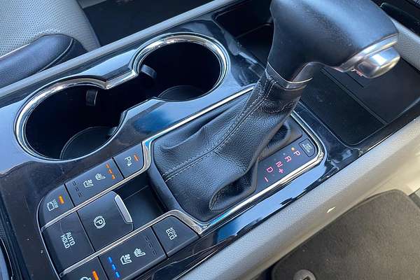 2019 Kia Carnival Platinum YP
