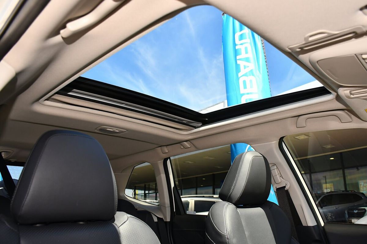 2024 Subaru Forester 2.5i-S S5