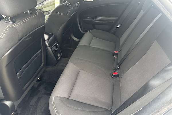 2013 Chrysler 300 SRT-8 Core LX