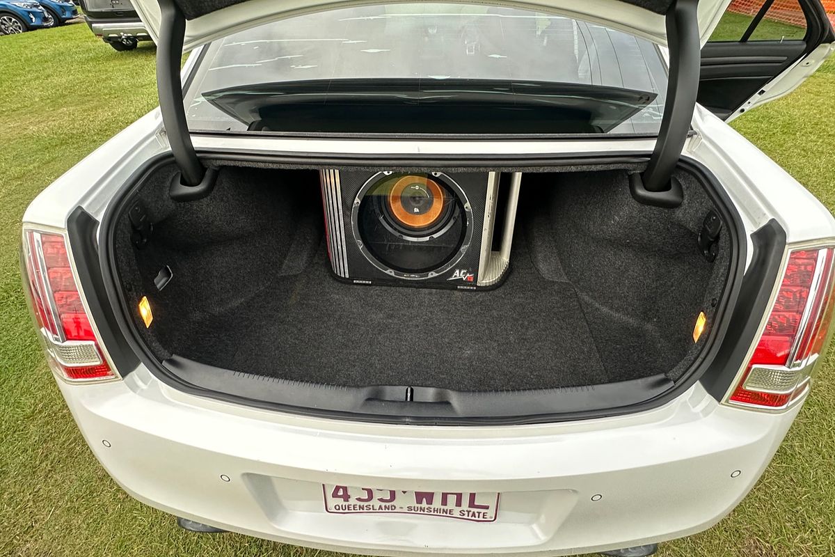 2013 Chrysler 300 SRT-8 Core LX