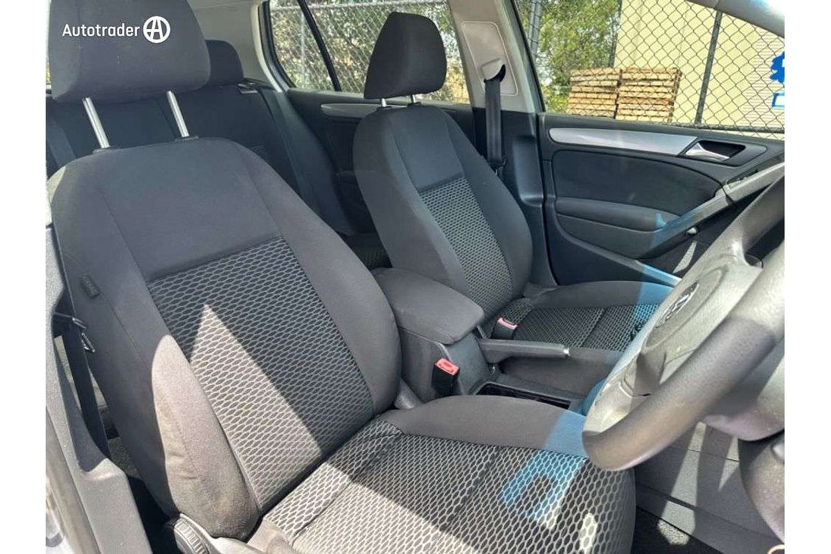 2010 Volkswagen Golf 77TSI VI