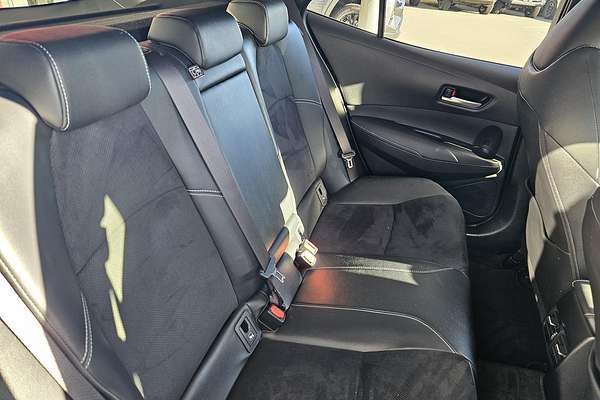 2019 Toyota Corolla ZR Hybrid ZWE211R