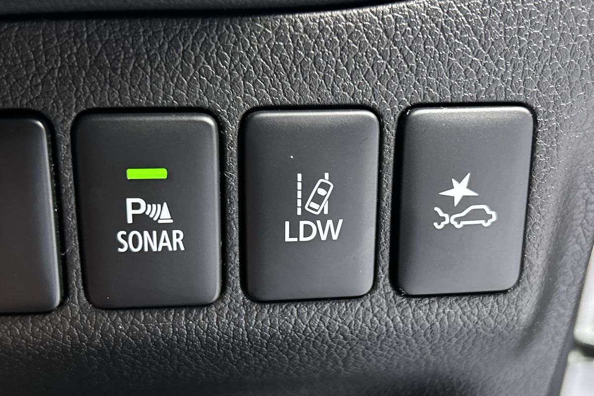 2019 Mitsubishi Outlander ES ADAS ZL