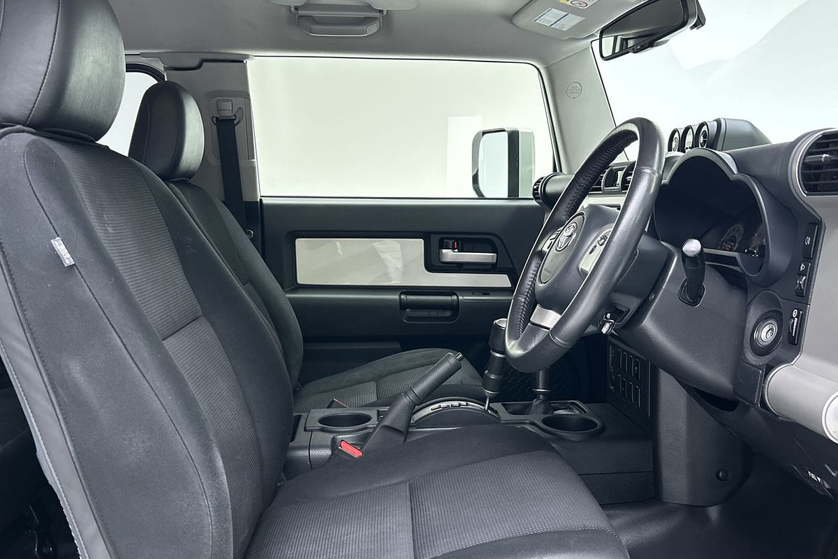 2015 Toyota FJ Cruiser GSJ15R