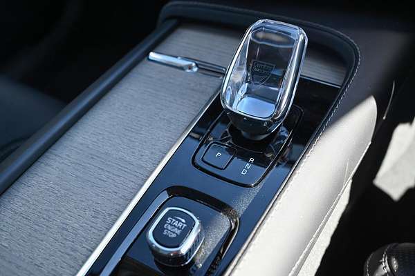 2024 Volvo XC90 Ultra T8 Plug-In Hybrid