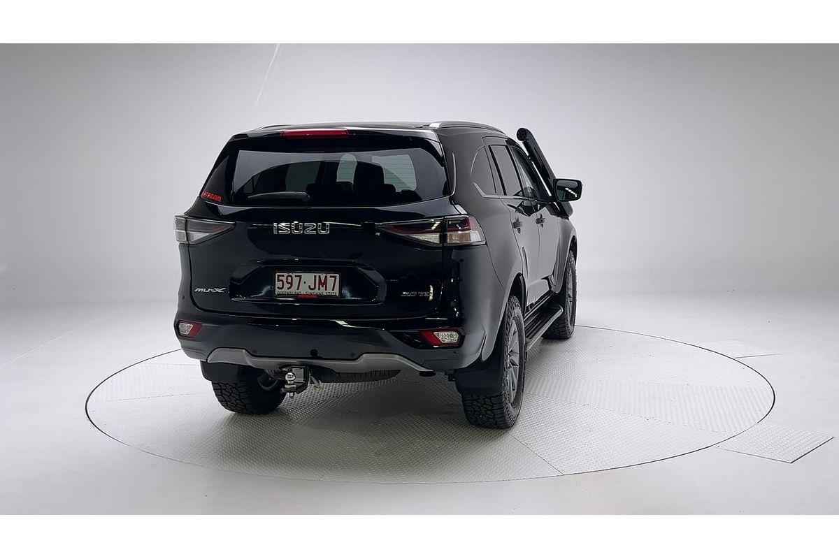 2022 Isuzu MU-X LS-U