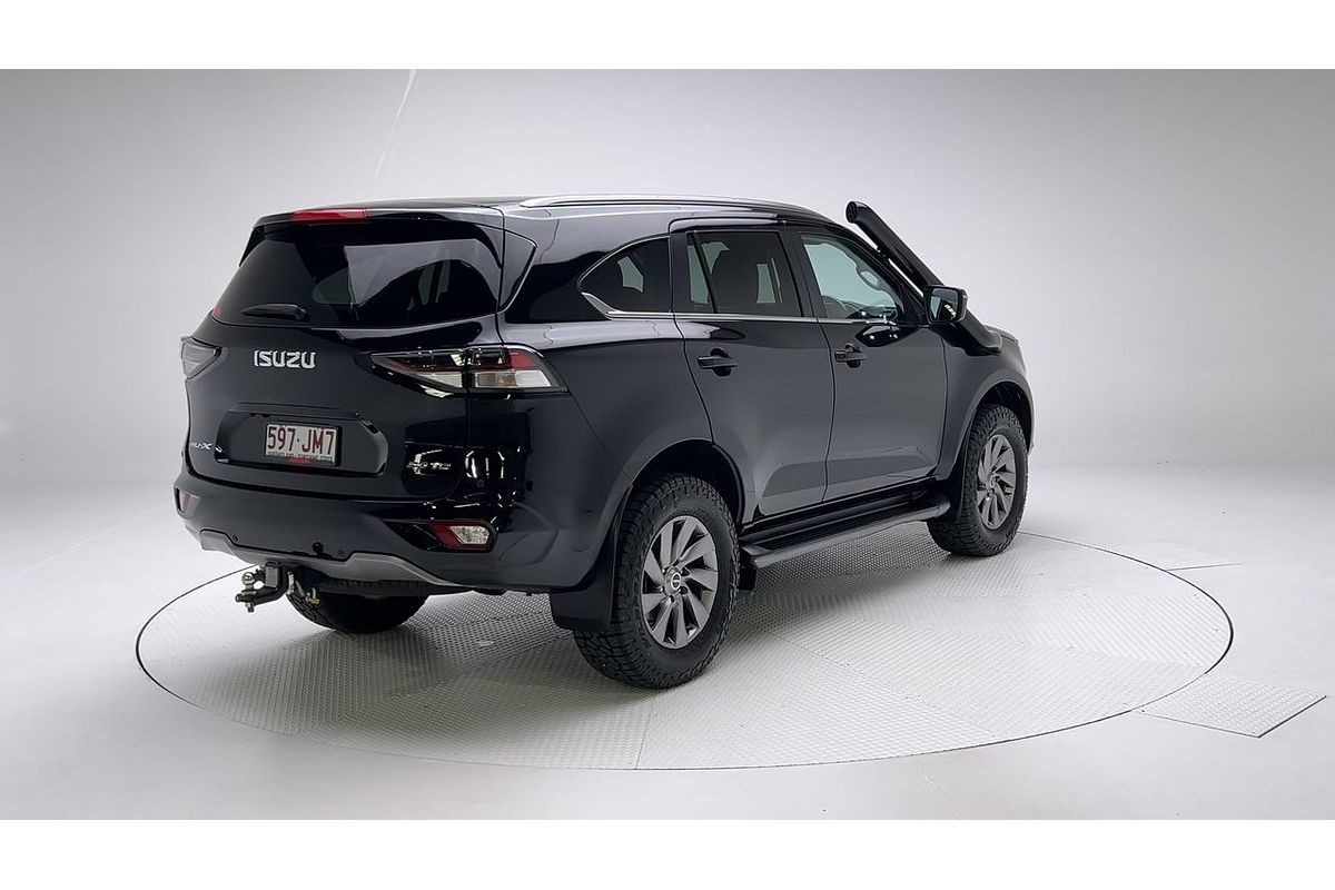 2022 Isuzu MU-X LS-U