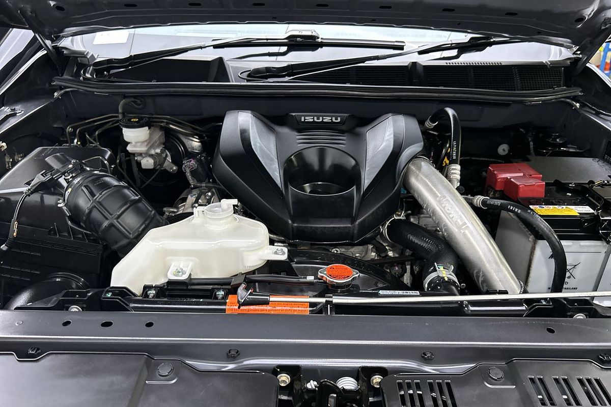 2022 Isuzu MU-X LS-U