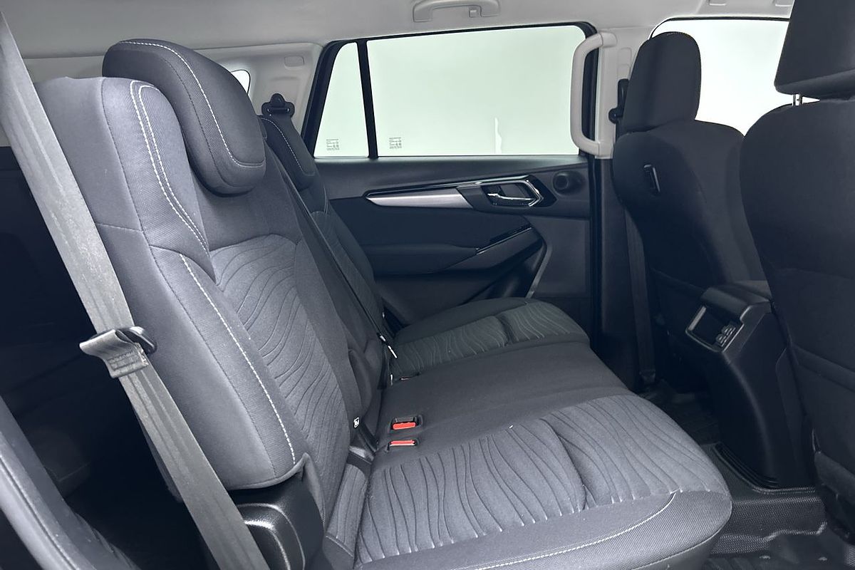 2022 Isuzu MU-X LS-U