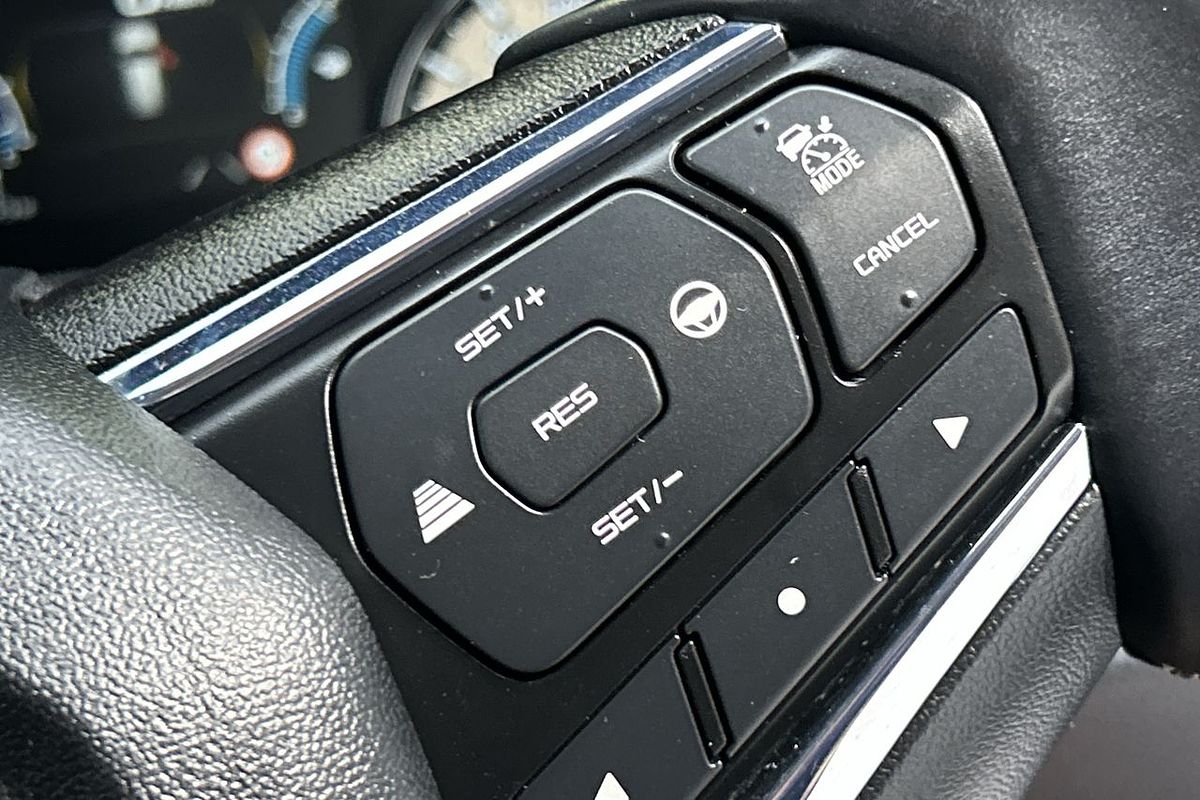 2022 Isuzu MU-X LS-U