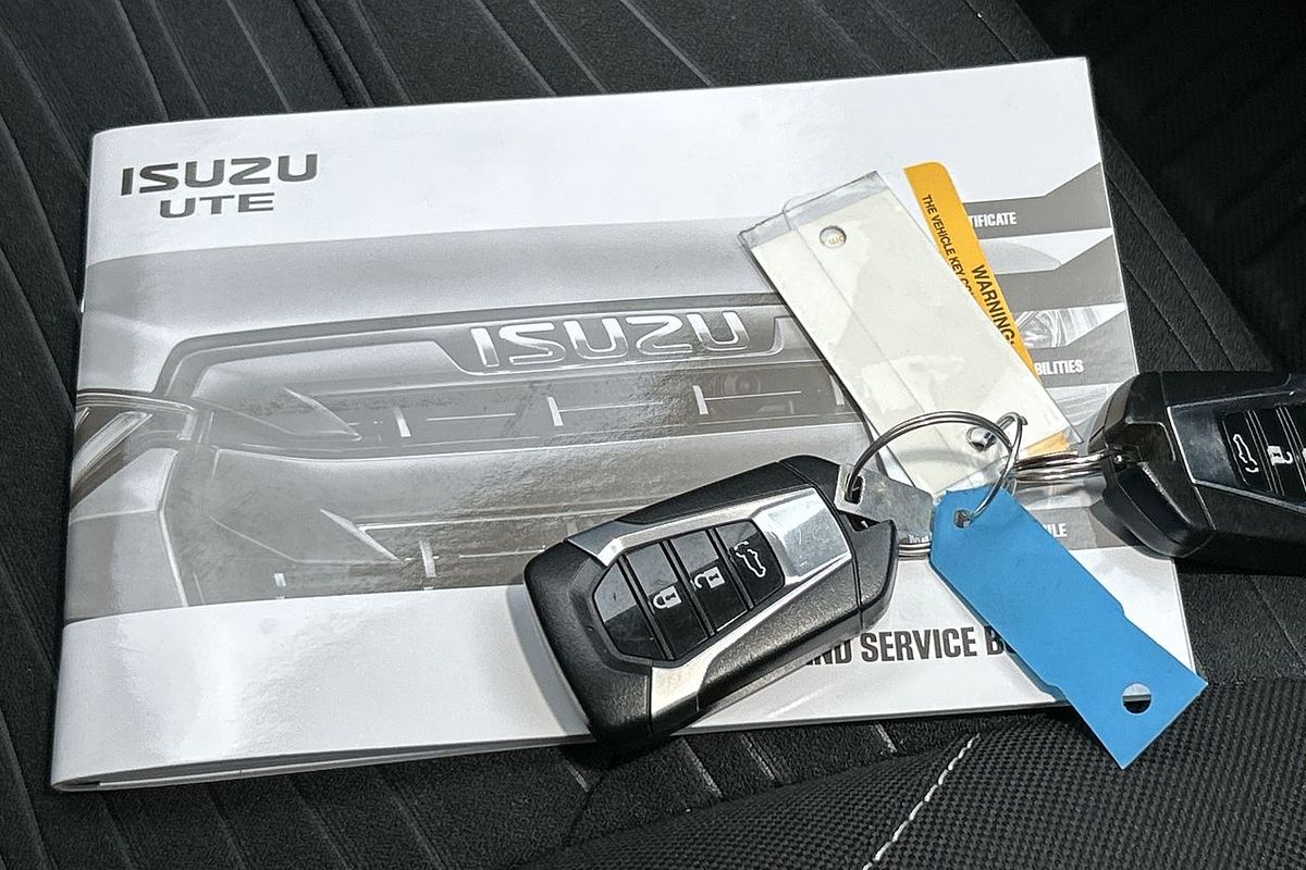 2022 Isuzu MU-X LS-U