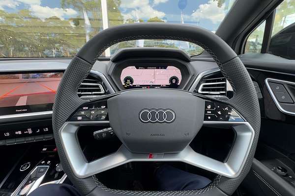 2024 Audi Q4 e-tron 55 F4